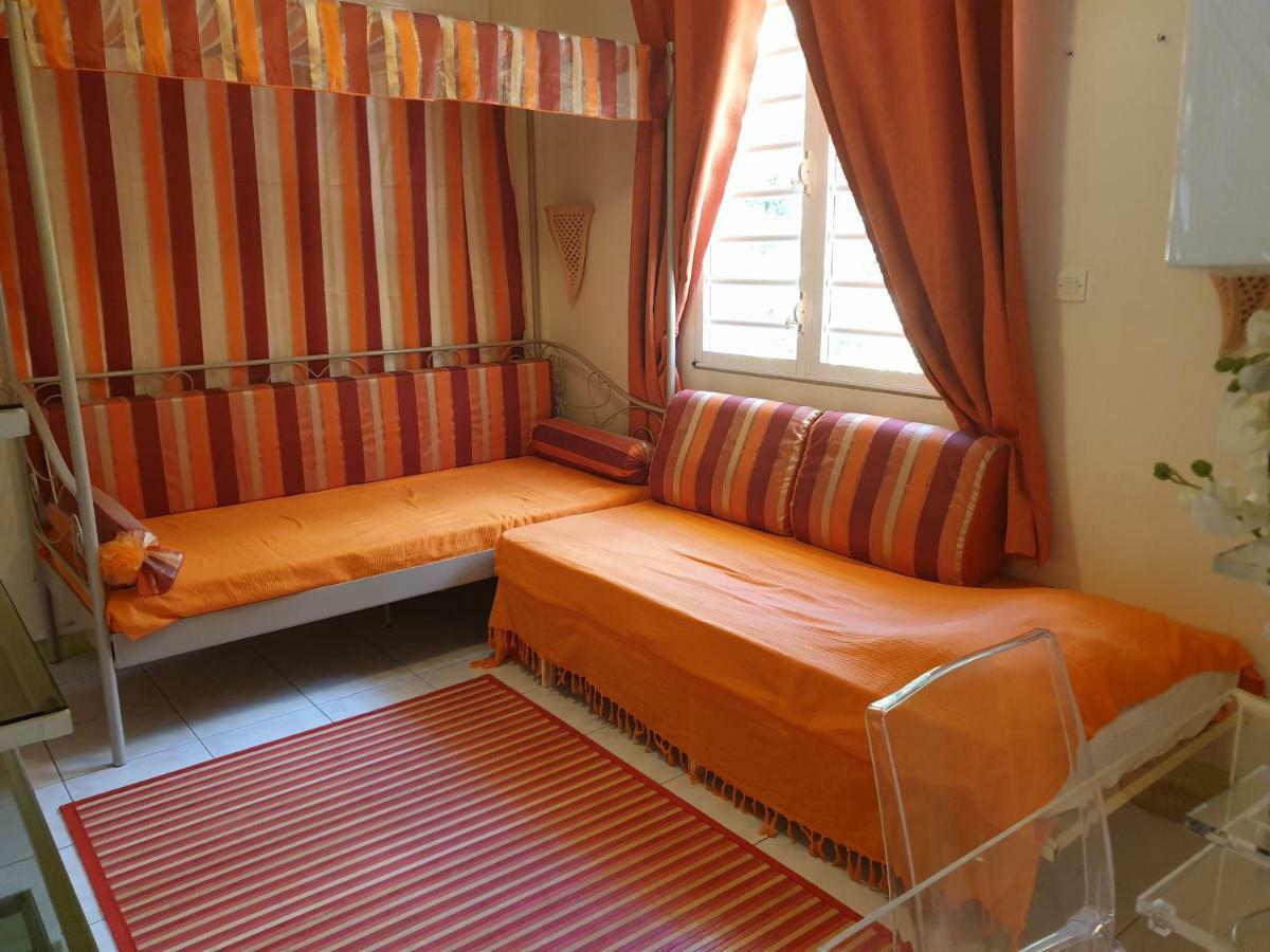 Agreable Studio Vue Mer Au Trois Ilets لي تروا زيليه المظهر الخارجي الصورة